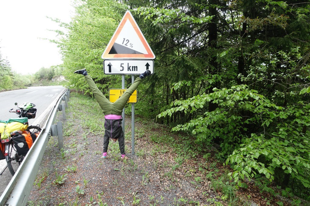 ein Handstand der puren Freude