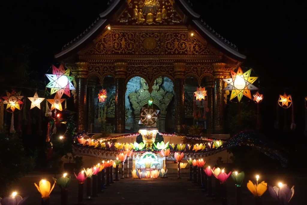 noch ein herrlich beleuchteter Tempel